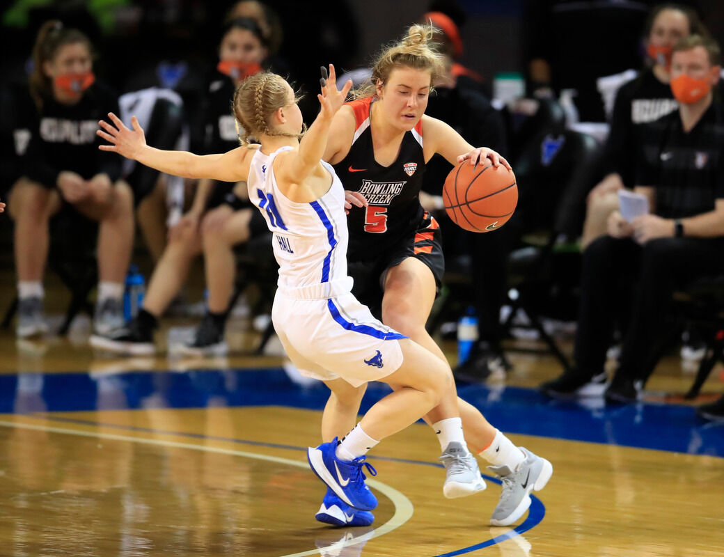 UB 82, Bowling Green 74
